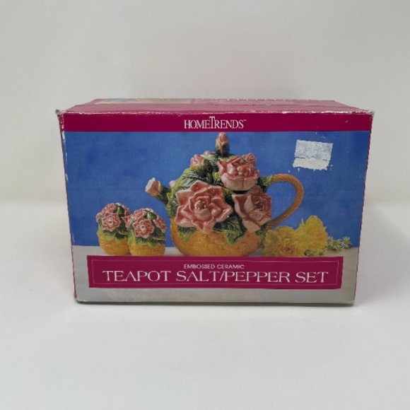 Vintage Cottage Core Embossed Ceramic Flower Basket Pink Teapot Set Salt Shaker - Picture 9 of 10